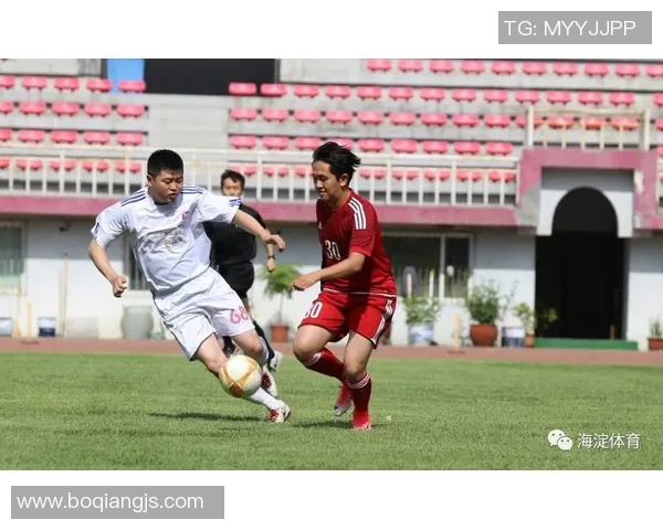 贵阳足球明星赛在榕江激情开赛球迷热情高涨共庆足球盛宴